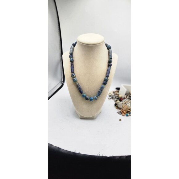 Lapis Beaded Necklace Round & Barrel Shaped Bead 18" - Picture 4 of 4